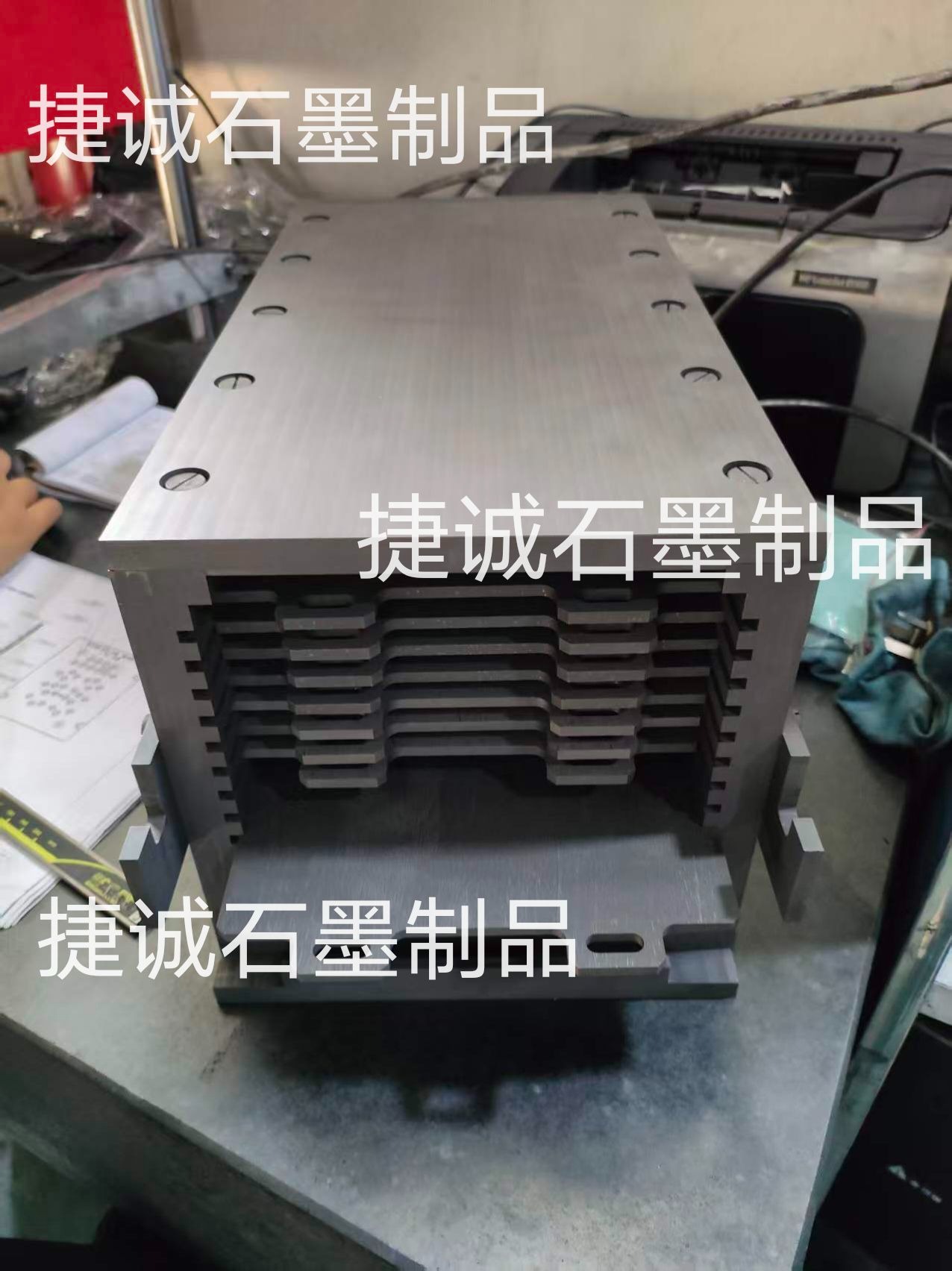 粉末冶金炉，真空炉，真空炉石墨件，真空炉石墨配件，粉末冶金炉石墨件，石墨发热元件，粉末冶金炉石墨件加工，真空粉末冶金炉，粉末冶金炉加工，粉末冶金炉石墨件生产厂家